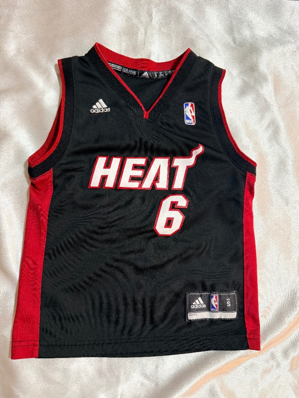 Adidas LeBron James #6 Miami Heat NBA Youth Jersey Black Red Size Small S